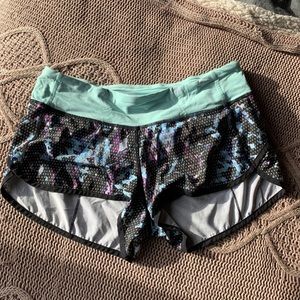 Lululemon Speed Shorts size 6